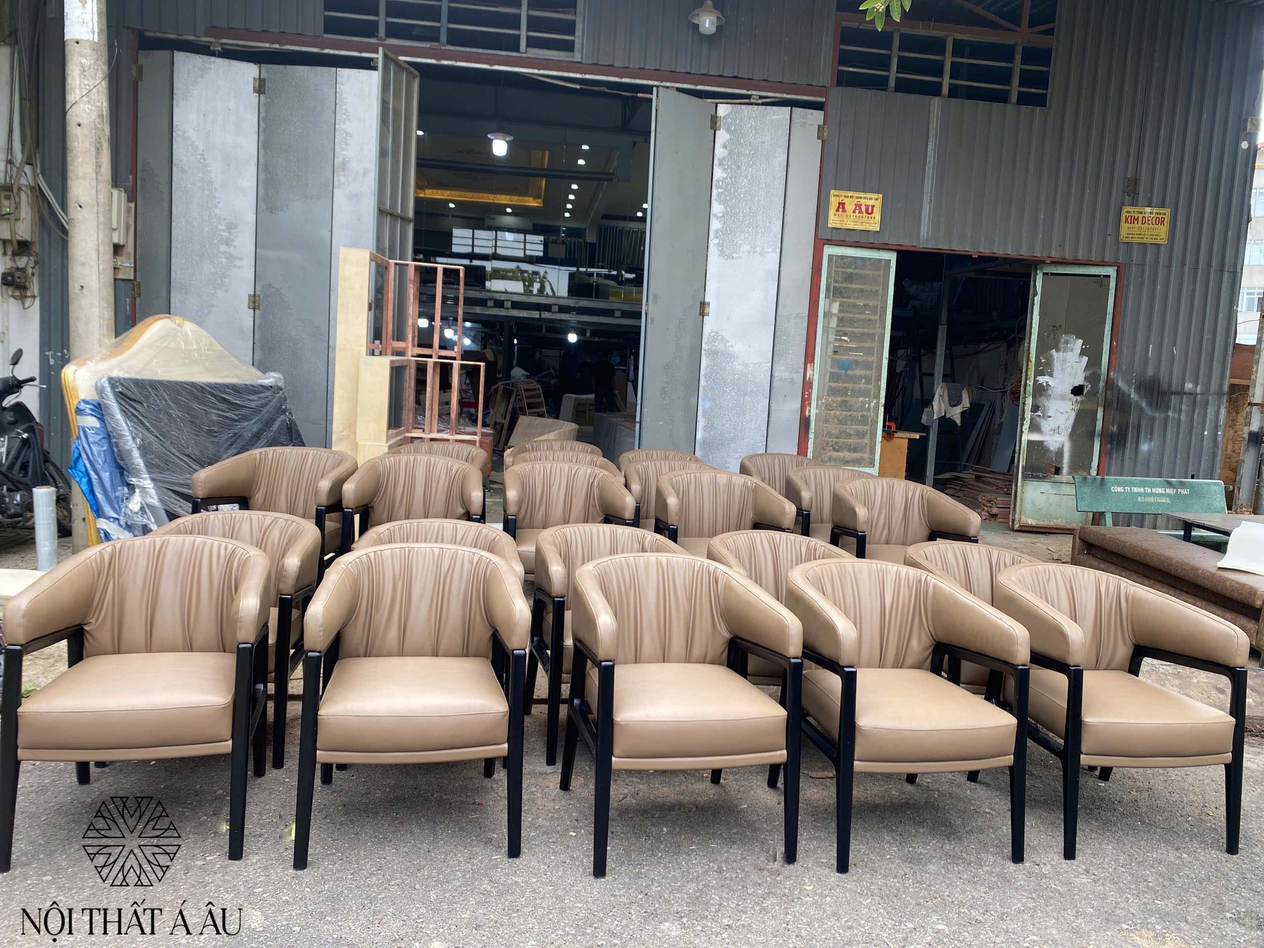 Ghế Đơn Bọc Da Của Nhà Nội Thất Á Âu