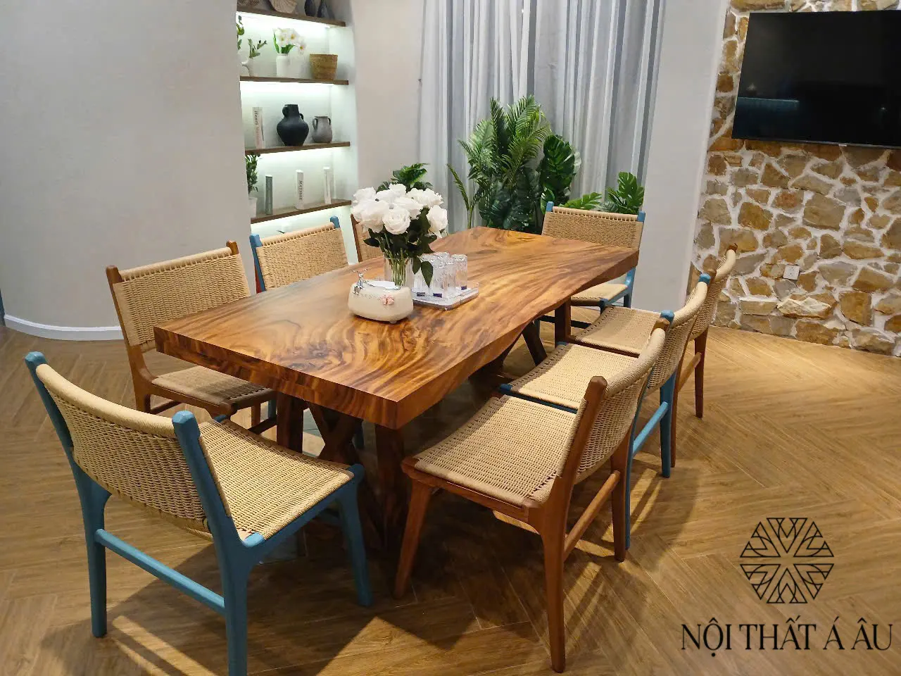 Bàn Ghế Ăn Gỗ Đan Mây