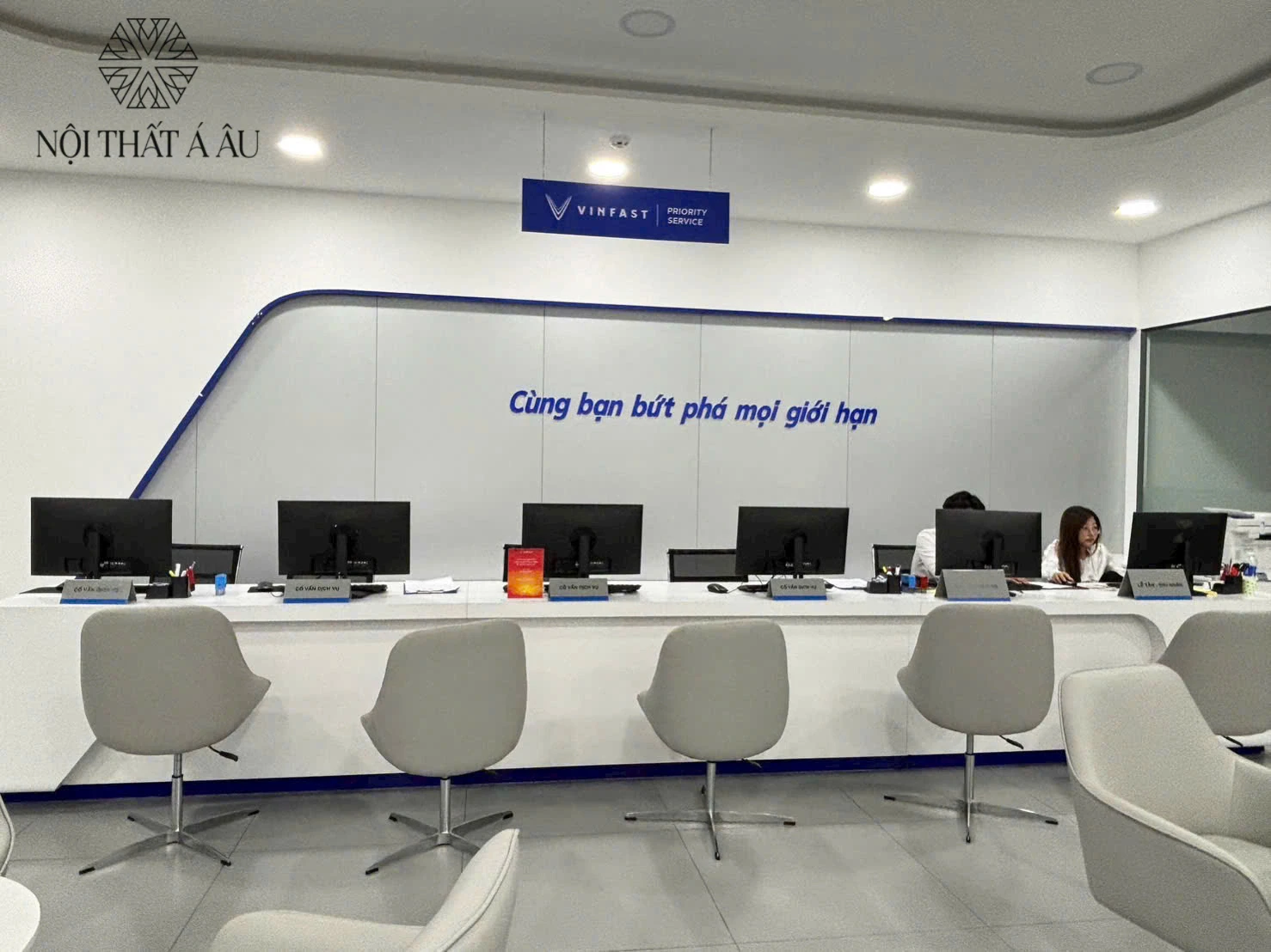 Ghế Quầy Lễ Tân Inox